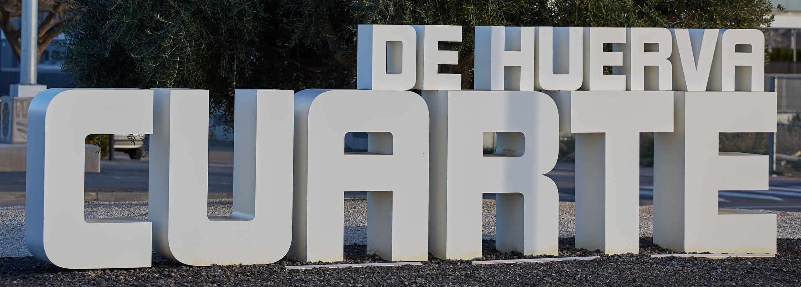Letras gigantes en aluminio ciego cerrado_Cuarte de Huerva_WEB 1920x680