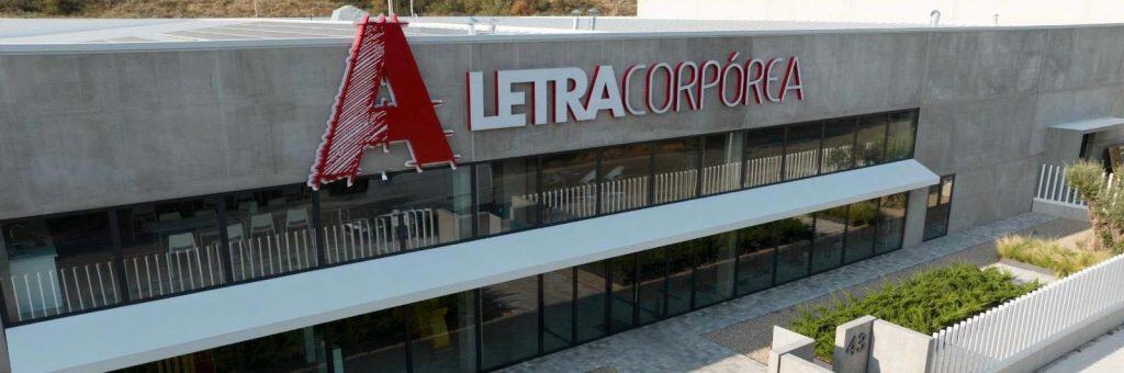 Fachada Letra Corpórea